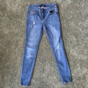 1822 distressed jeans
